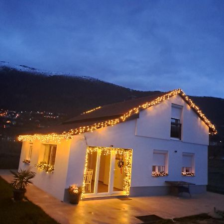 Vikendica Bruse Villa Jaklici Ngoại thất bức ảnh