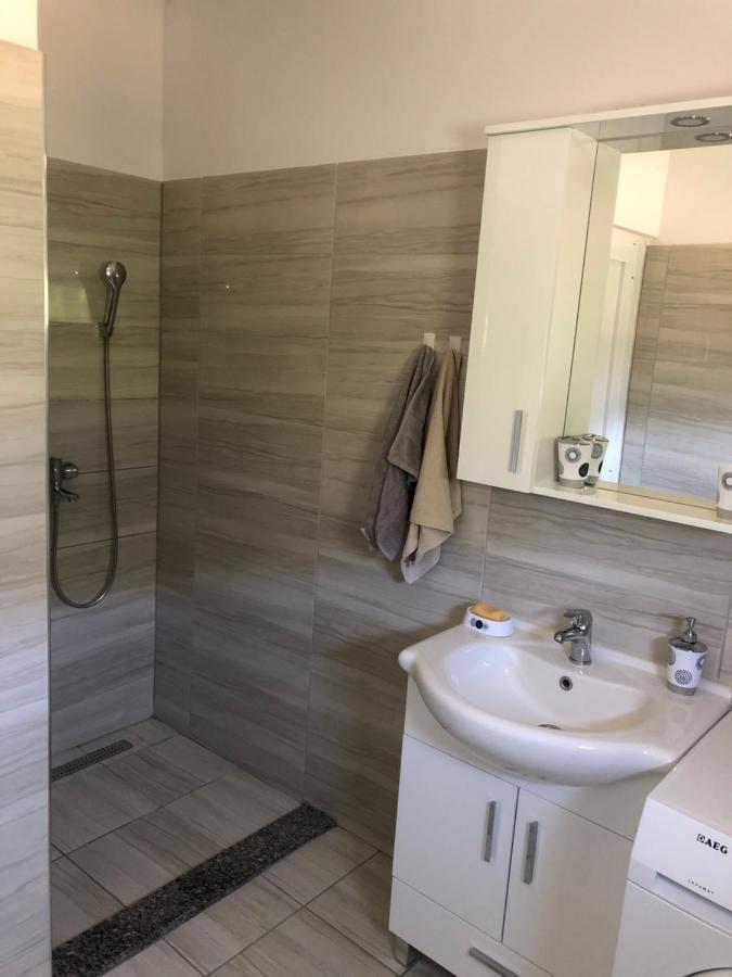 Vikendica Bruse Villa Jaklici Ngoại thất bức ảnh