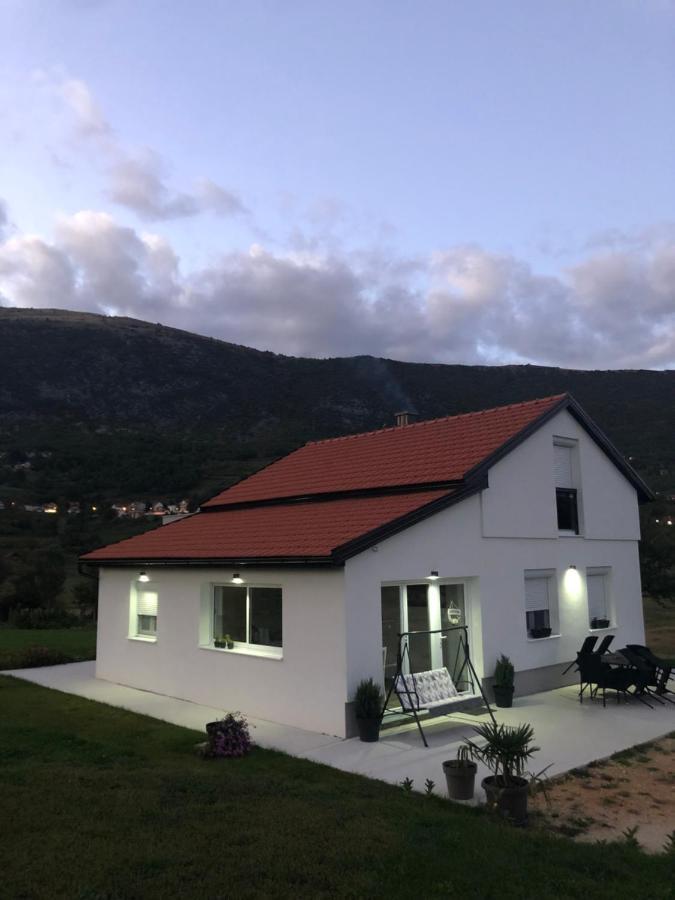 Vikendica Bruse Villa Jaklici Ngoại thất bức ảnh