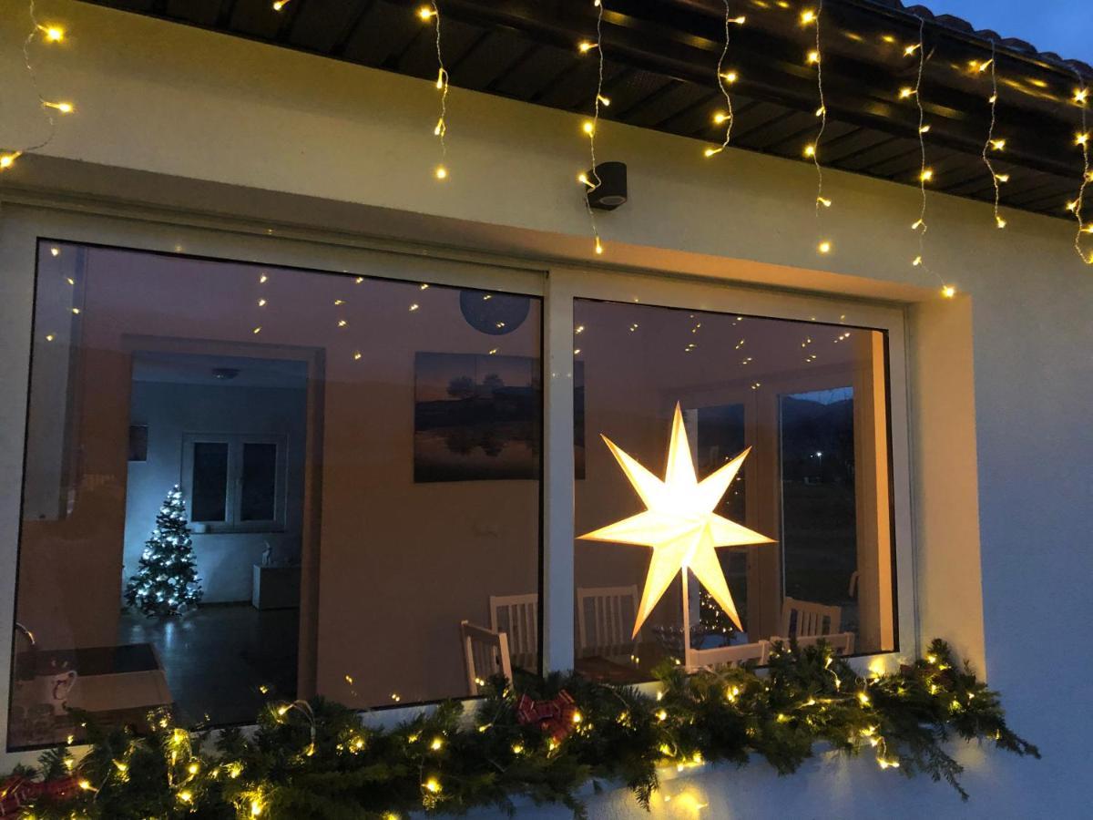 Vikendica Bruse Villa Jaklici Ngoại thất bức ảnh